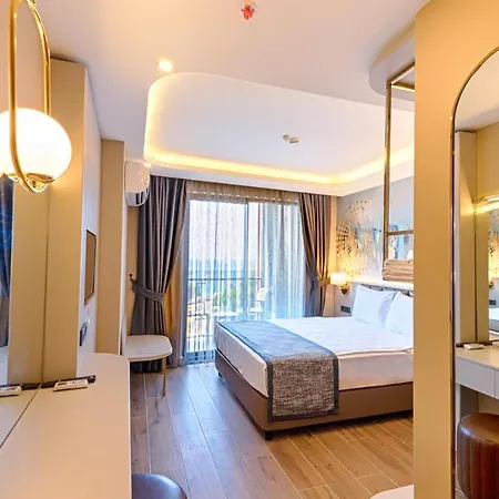 Seaphoria Hotell 4*
